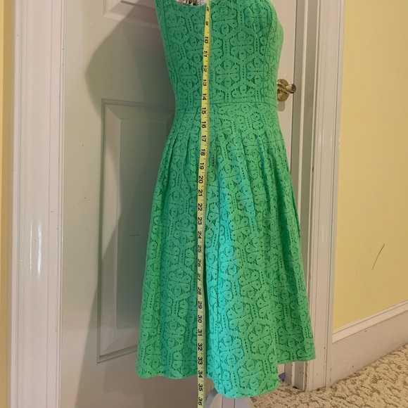 Lilly Pulitzer Posey Daisy Lane green lace dress 2 - Picture 2 of 11